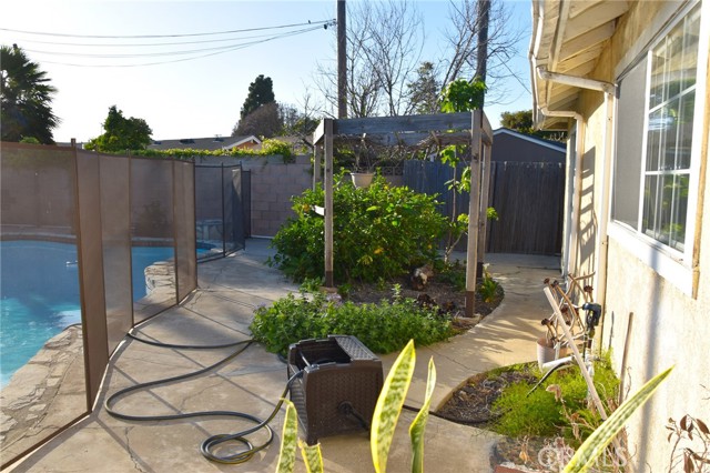 Detail Gallery Image 32 of 43 For 16131 Nassau Ln, Huntington Beach,  CA 92649 - 3 Beds | 3 Baths
