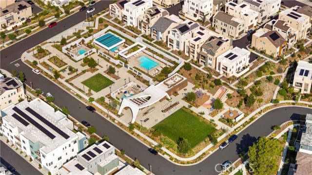 410 Lobata, Irvine CA: https://media.crmls.org/medias/70af395e-5d2a-4d0e-acb7-93cda46a21c6.jpg
