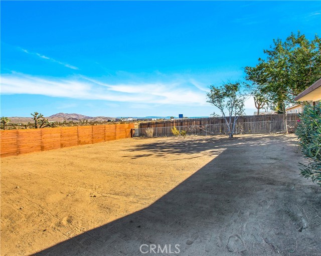 Detail Gallery Image 31 of 40 For 58807 Yucca Trl, Yucca Valley,  CA 92284 - 2 Beds | 2 Baths