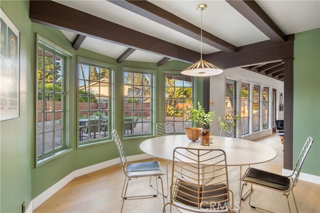 Detail Gallery Image 8 of 53 For 1430 La Perla Ave, Long Beach,  CA 90815 - 4 Beds | 3/1 Baths