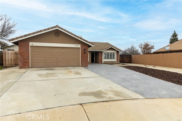 Detail Gallery Image 1 of 1 For 1709 Summer Creek Ln, Paso Robles,  CA 93446 - 3 Beds | 2 Baths