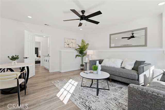 Detail Gallery Image 26 of 45 For 6020 Neddy Ave, Woodland Hills,  CA 91367 - 5 Beds | 3 Baths