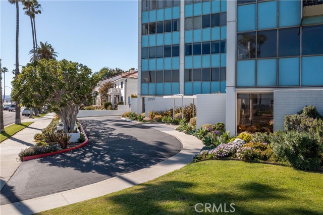 2999 E Ocean Blvd, Long Beach CA: https://media.crmls.org/medias/70b0b95d-2630-4ddf-bc90-a29477ec8880.jpg