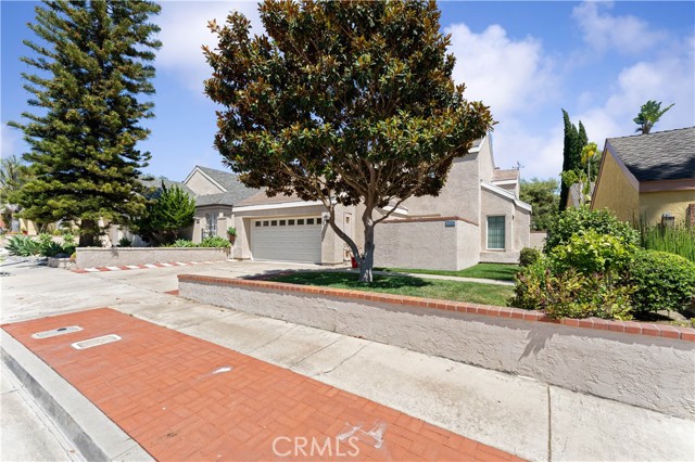 30052 Happy Sparrow Lane, Laguna Niguel CA: https://media.crmls.org/medias/70b0c0d3-b4e8-4065-851a-bbc54b42022f.jpg