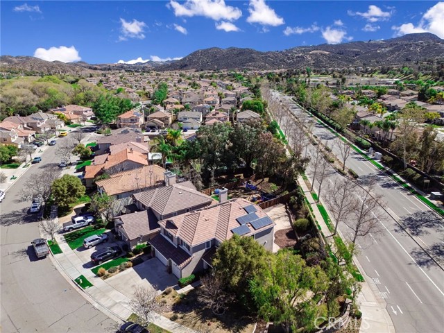 32501 Sprucewood Way, Lake Elsinore CA: https://media.crmls.org/medias/70b18087-87bb-40d2-bca1-021f29fca60b.jpg