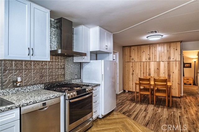 Detail Gallery Image 15 of 29 For 1035 E Huntington Dr #28,  Monrovia,  CA 91016 - 2 Beds | 2 Baths