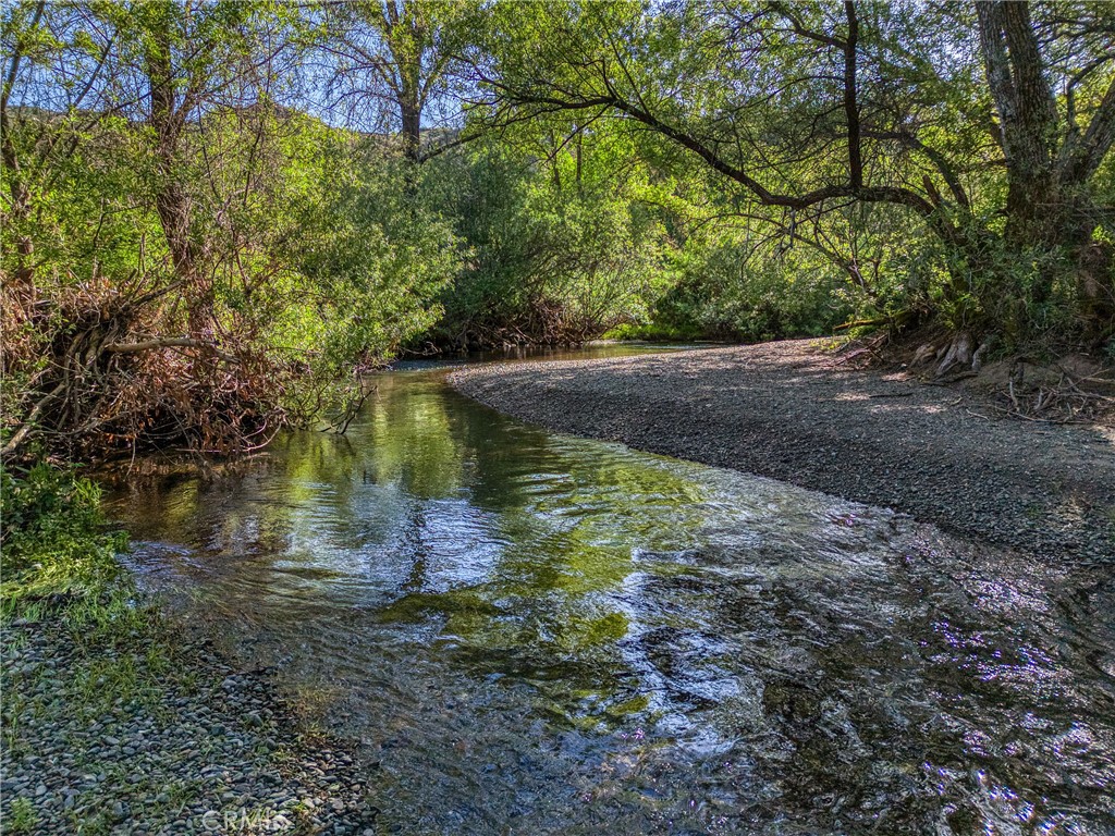 https://media.crmls.org/medias/70b211ac-79c4-48cf-a6a2-d2a55726c0bf.jpg?preset=X-Large