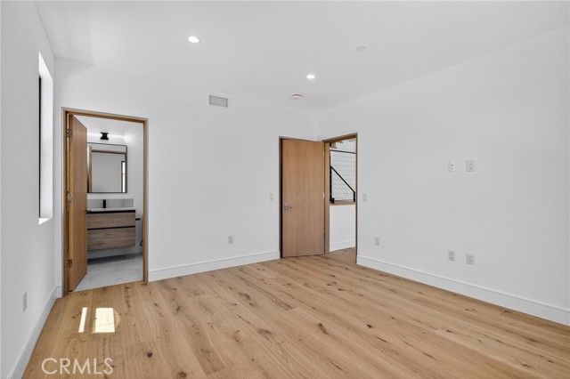 Detail Gallery Image 16 of 50 For 1011 S Prospect Ave, Redondo Beach,  CA 90277 - – Beds | – Baths