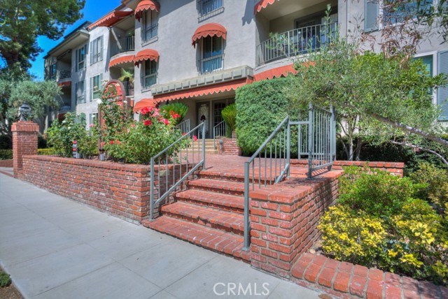 Detail Gallery Image 3 of 32 For 330 S Mentor Ave #101,  Pasadena,  CA 91106 - 1 Beds | 1 Baths