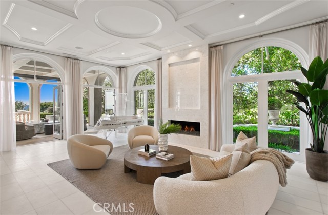Detail Gallery Image 8 of 66 For 22 Pelican Crest Dr, Newport Coast,  CA 92657 - 5 Beds | 7/1 Baths