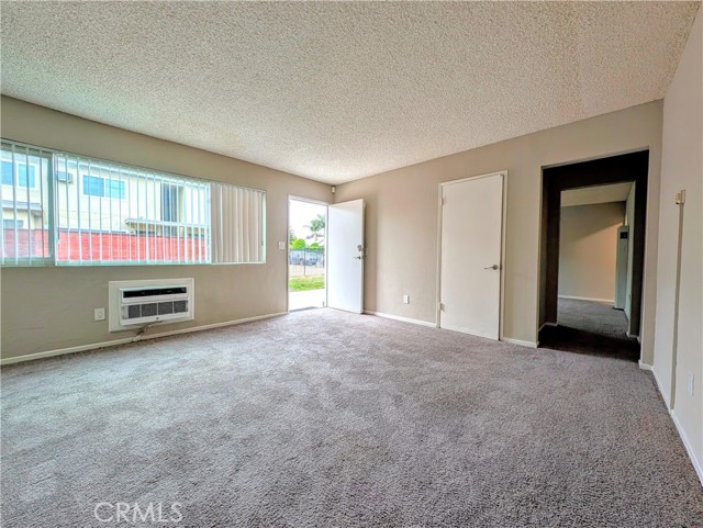 Detail Gallery Image 4 of 33 For 1111 Chestnut St #1,  San Bernardino,  CA 92410 - 4 Beds | 2 Baths