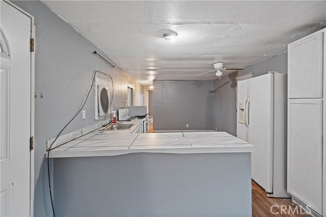 Detail Gallery Image 9 of 26 For 4012 Jeannie, Kelseyville,  CA 95451 - 2 Beds | 1 Baths