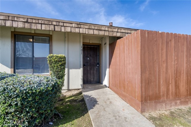 Detail Gallery Image 5 of 20 For 1221 N Peach Ave #101,  Fresno,  CA 93727 - 2 Beds | 1 Baths