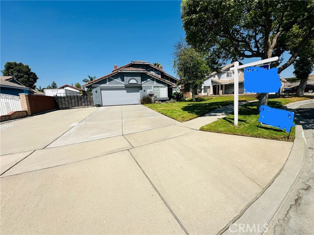 Detail Gallery Image 2 of 34 For 7310 Buckeye Dr, Fontana,  CA 92336 - 4 Beds | 2/1 Baths