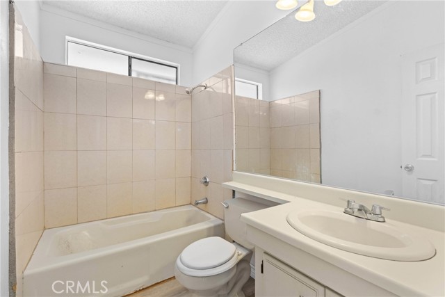 11535 Rosado Road, Pinon Hills CA: https://media.crmls.org/medias/70b57262-3693-485d-bc07-b1ff878afe6a.jpg