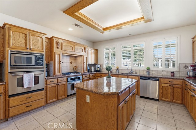 Detail Gallery Image 14 of 45 For 3296 Hollow Ave, Madera,  CA 93637 - 3 Beds | 2/1 Baths