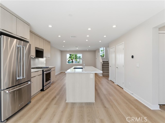 MLS #OC25241320 image #9