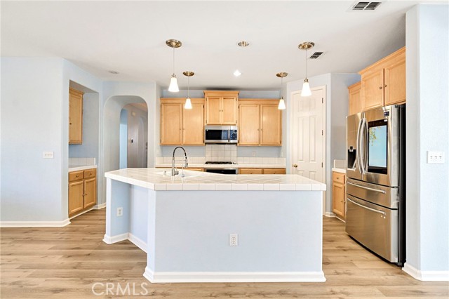 Detail Gallery Image 14 of 34 For 1049 Stanford, Madera,  CA 93637 - 3 Beds | 2 Baths