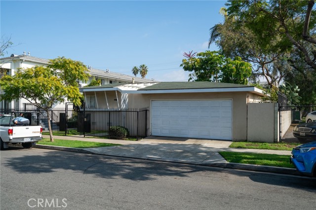 Image 2 for 1584 Chestnut Ave, Long Beach, CA 90813