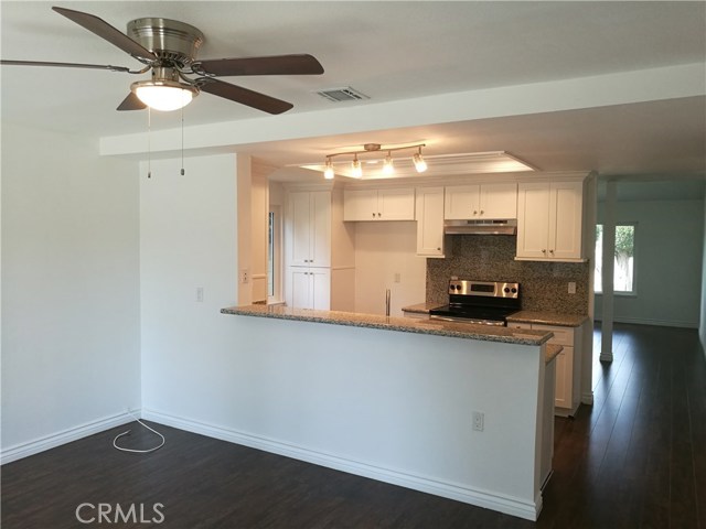 2762 E Saint Andrews Street, Ontario CA: https://media.crmls.org/medias/70b6d92f-7ab5-493d-bd7b-711d3b351baf.jpg