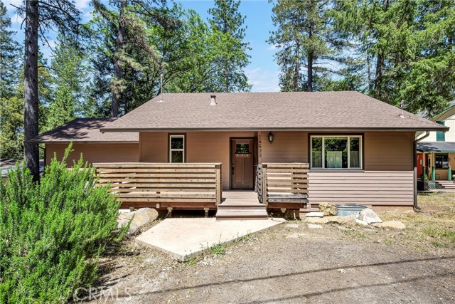 Detail Gallery Image 2 of 29 For 16600 Mountain View Dr, Cobb,  CA 95426 - 2 Beds | 2 Baths