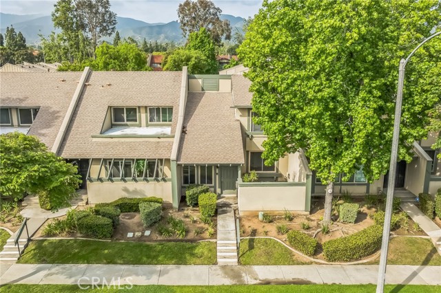 Detail Gallery Image 2 of 19 For 1326 via Del Rio, Corona,  CA 92882 - 3 Beds | 1/1 Baths