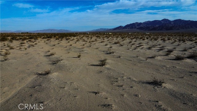 Detail Gallery Image 5 of 7 For 703 Shannon Rd, Twentynine Palms,  CA 92277 - – Beds | – Baths