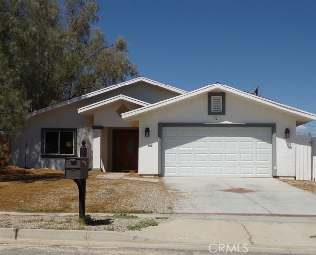 72712 Granite Avenue, 29 Palms CA: https://media.crmls.org/medias/70b7aa0f-008a-4884-a347-ade03130a7a4.jpg