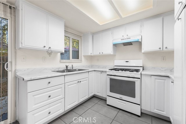 Detail Gallery Image 15 of 27 For 324 E Avenue Q7, Palmdale,  CA 93550 - 2 Beds | 2 Baths