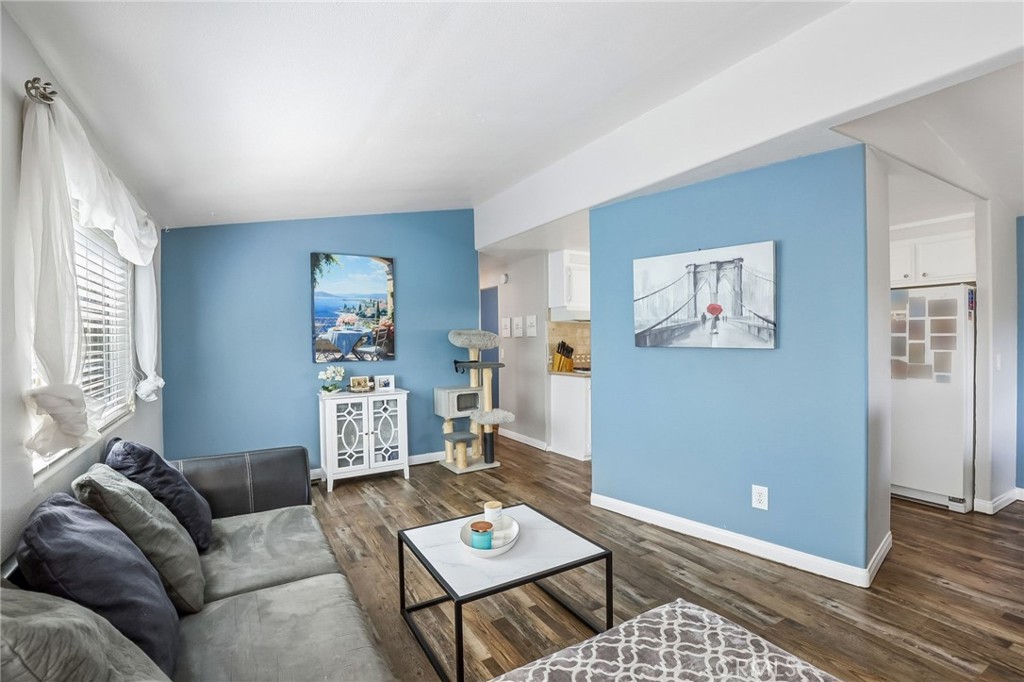 MLS #OC26152459 image #5