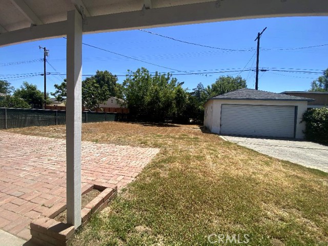 8920 Darby Avenue, Northridge CA: https://media.crmls.org/medias/70b8a559-96f9-484d-9971-14d3f254cf4b.jpg