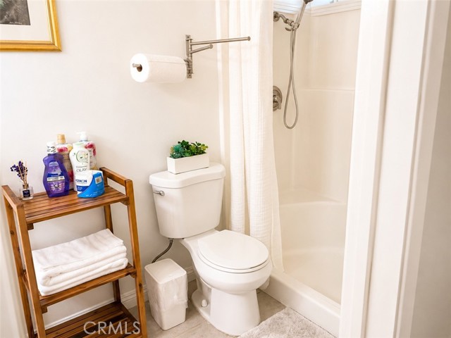 18652 Bellorita Street photo 10