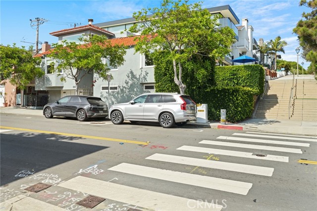 1800 Highland Avenue, Manhattan Beach CA: https://media.crmls.org/medias/70b90bf4-5193-4768-b62f-316ccfec2021.jpg
