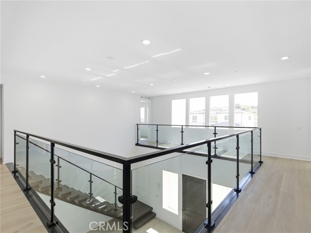 Detail Gallery Image 28 of 48 For 22849 W Seaqua Cir, Chatsworth,  CA 91311 - 6 Beds | 6/1 Baths