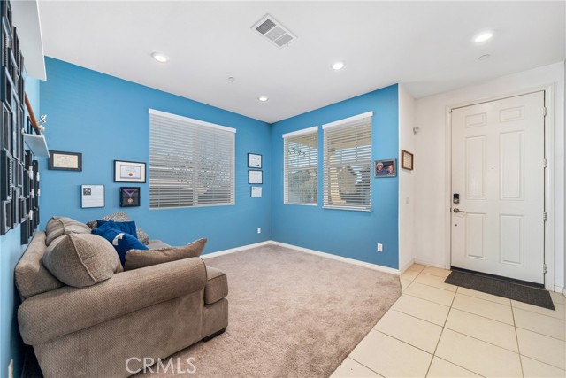 Detail Gallery Image 4 of 46 For 3681 Bilberry, San Bernardino,  CA 92407 - 4 Beds | 3 Baths