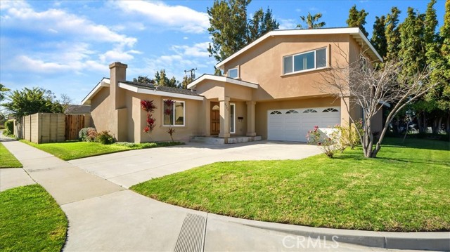 Detail Gallery Image 1 of 1 For 8402 Brush Drive, Huntington Beach,  CA 92647 - 5 Beds | 3 Baths