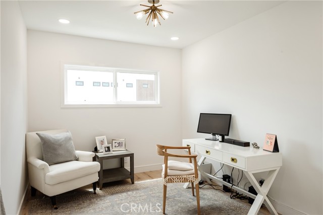 301 4th St, Manhattan Beach, California 90266, 4 Bedrooms Bedrooms, ,3 BathroomsBathrooms,Residential,Sold,4th St,SB22117855