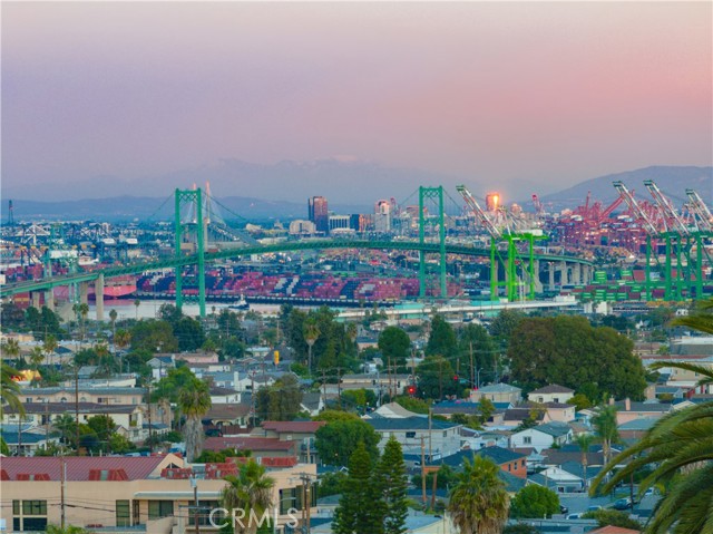 Detail Gallery Image 25 of 26 For 243 S Hanford, San Pedro,  CA 90732 - 3 Beds | 2 Baths