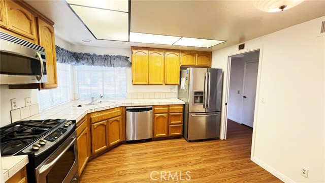 Detail Gallery Image 11 of 39 For 19564 Eagle Ridge, Porter Ranch,  CA 91326 - 3 Beds | 2/1 Baths