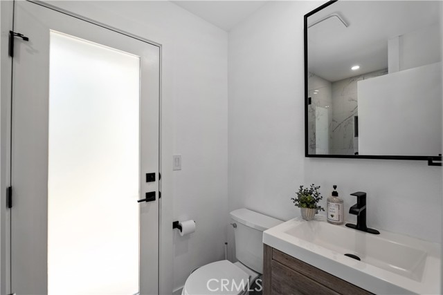 4240 Kingfisher Road, Calabasas CA: https://media.crmls.org/medias/70bc1429-6419-4ead-b71e-cb4690e07b4a.jpg