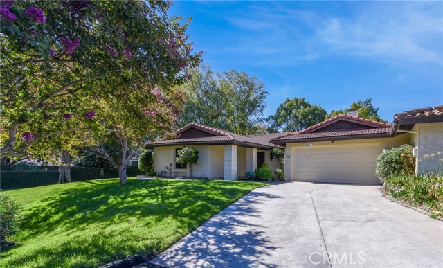 Mature landscaping adds to the curb appeal!