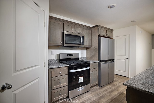 Detail Gallery Image 6 of 15 For 30740 Malibu Dr, Winchester,  CA 92596 - 4 Beds | 2/1 Baths