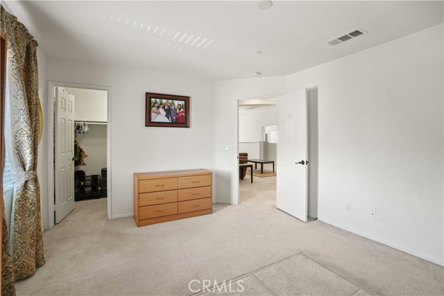 3223 W Avenue J7, Lancaster CA: https://media.crmls.org/medias/70bc9211-c5d5-4c34-bcb7-1c24fd42a8ab.jpg