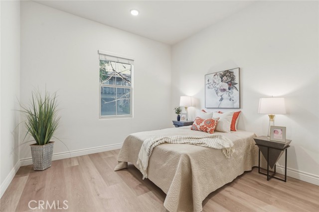 Detail Gallery Image 11 of 65 For 218 Geyser, Irvine,  CA 92618 - 4 Beds | 4/1 Baths