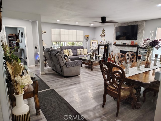 Detail Gallery Image 3 of 17 For 10467 California Ave, Riverside,  CA 92505 - 4 Beds | 2 Baths