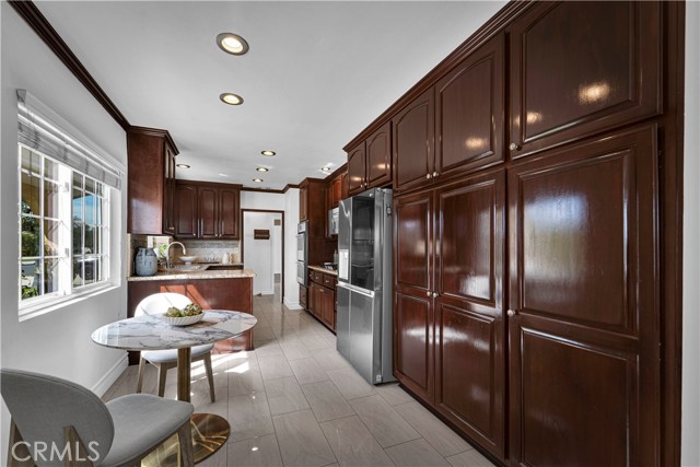 Detail Gallery Image 5 of 43 For 9243 Balfour, Pico Rivera,  CA 90660 - 3 Beds | 3/1 Baths