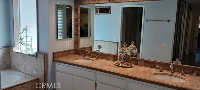 Detail Gallery Image 17 of 37 For 22681 Manalastas Dr, Lake Forest,  CA 92630 - 4 Beds | 2/1 Baths