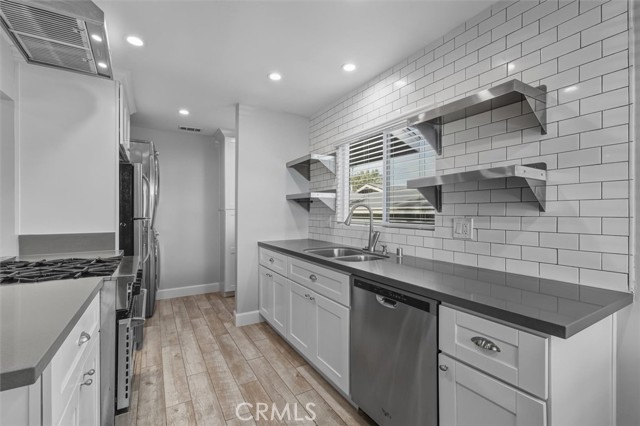 Detail Gallery Image 13 of 43 For 807 Cota, Torrance,  CA 90501 - 2 Beds | 1 Baths