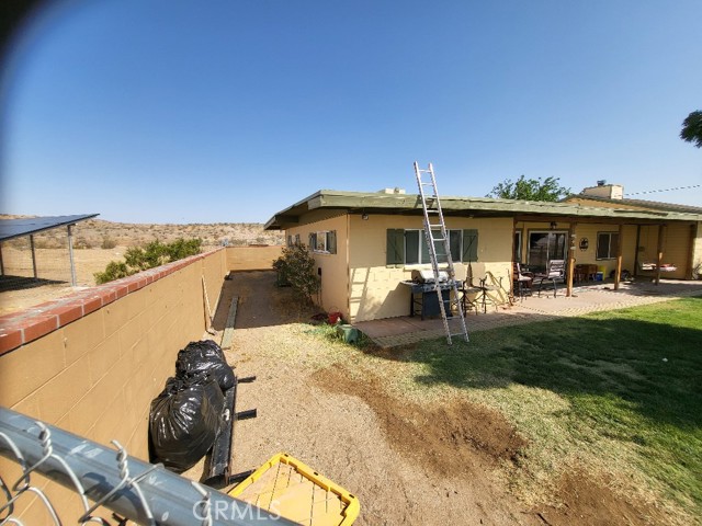 Detail Gallery Image 8 of 72 For 32500 Hinkley Rd, Barstow,  CA 92311 - 3 Beds | 2 Baths