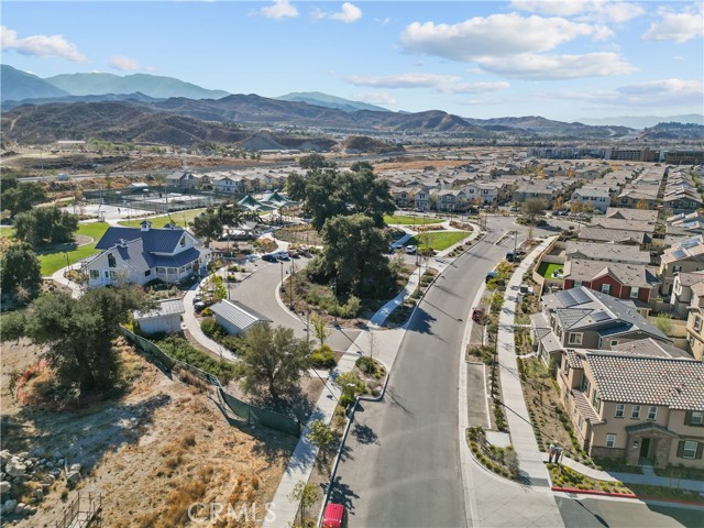 Detail Gallery Image 33 of 33 For 27765 Dyer Way, Canyon Country,  CA 91387 - 3 Beds | 3 Baths